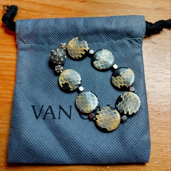 Van Galz Bracelet - Picture 4 of 4